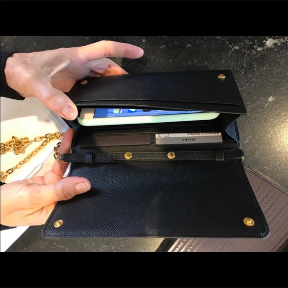 NWT PRADA Saffiano black clutch/wallet crossbody - Picture 9 of 11